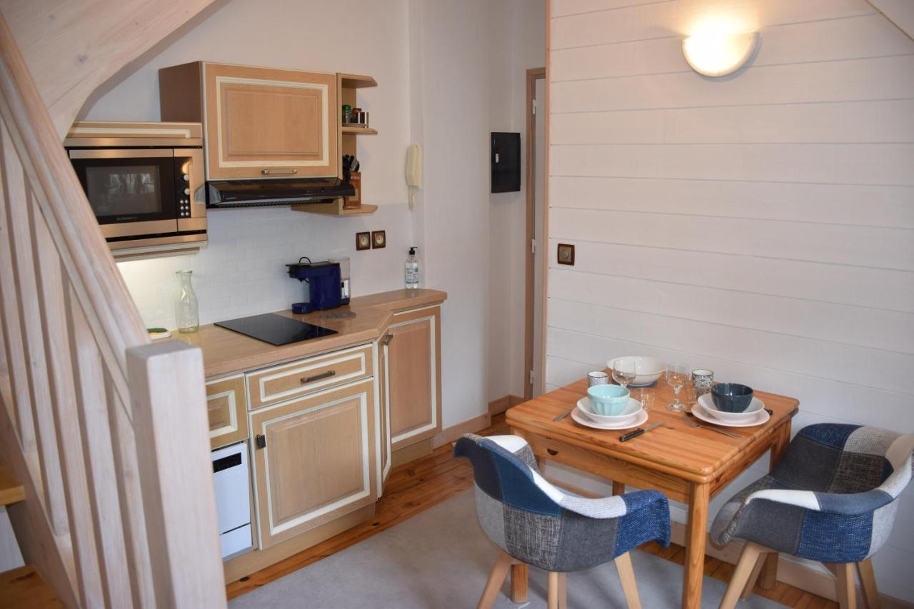 Petit Duplex De Charme Sous Les Toits Du Mont-Dore Екстериор снимка